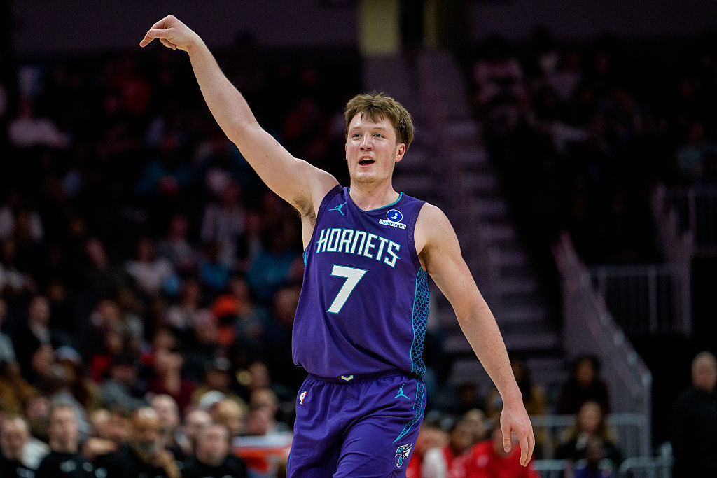 CHARLOTTE, NORTH CAROLINA - DECEMBER 12: Kon Knueppel #7 of the Charlotte Hornets watches his shot in the second half against the Chicago Bulls during their game at Spectrum Center on December 12, 2025 in Charlotte, North Carolina. NOTE TO USER: User expressly acknowledges and agrees that, by downloading and or using this photograph, User is consenting to the terms and conditions of the Getty Images License Agreement. (Photo by Jacob Kupferman/Getty Images)