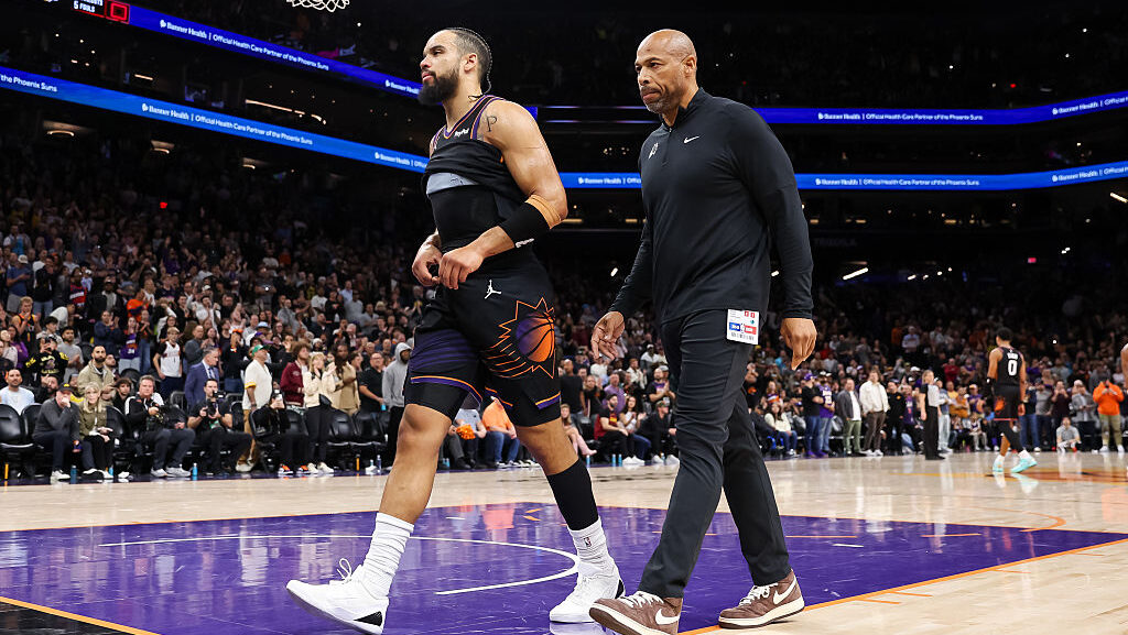 Dillon Brooks #3 of the Phoenix Suns...