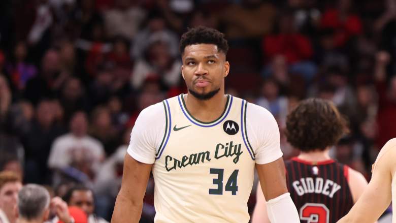 Giannis Antetokounmpo, Milwaukee Bucks, Giannis trade rumors, Giannis dunk, Bucks Bulls game, Bucks trade rumors, Nikola Vucevic