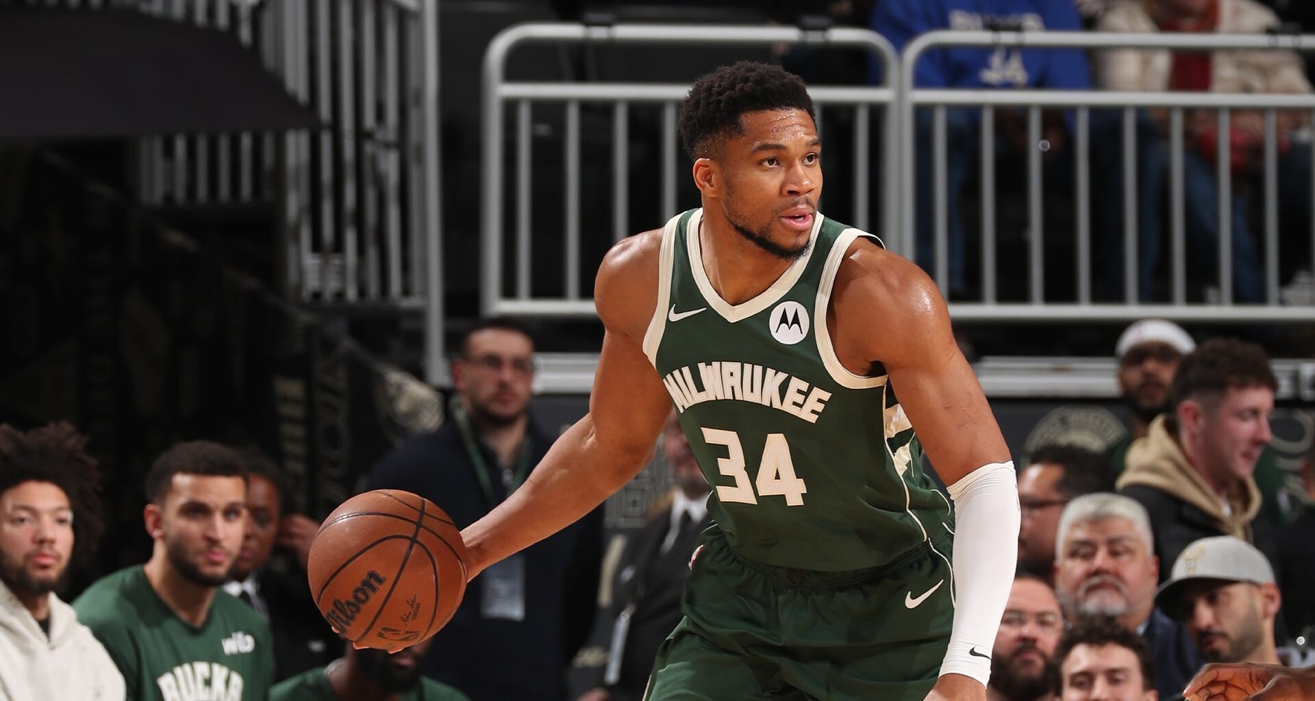 Live Updates: Pistons-Bucks, Magic-Spurs, and Wednesday night action around the NBA