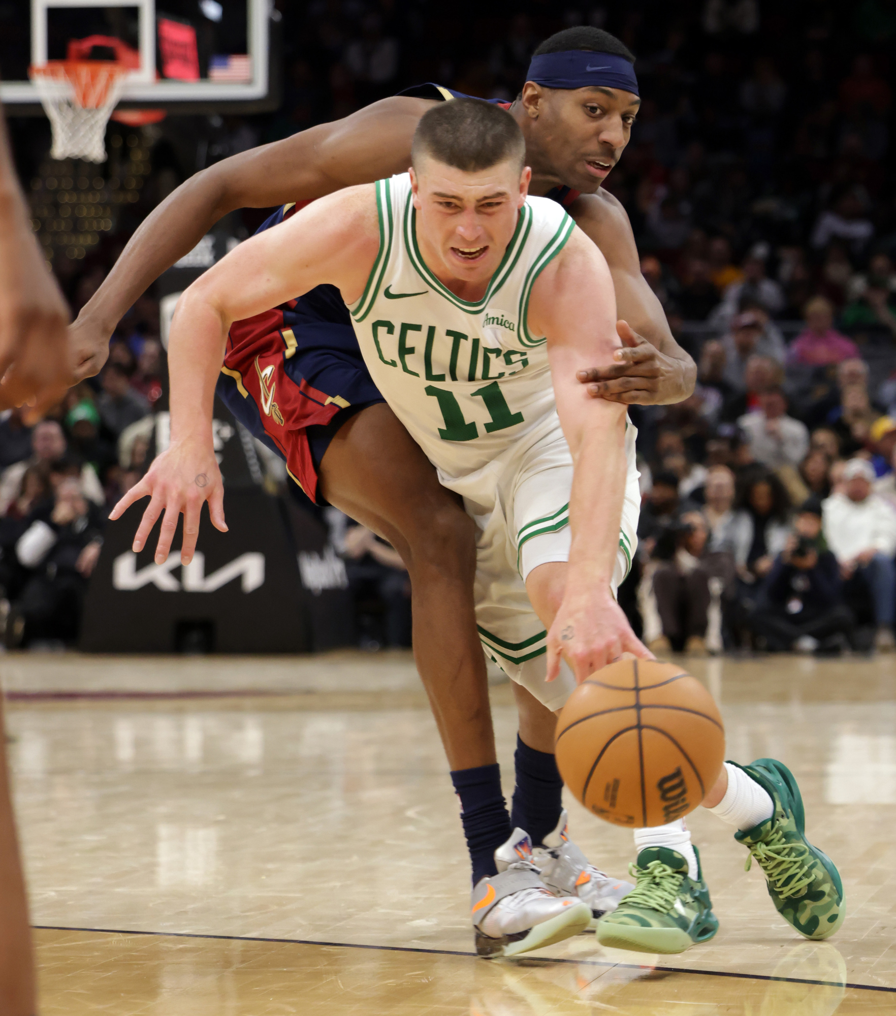 nba action between the cavs and celtics