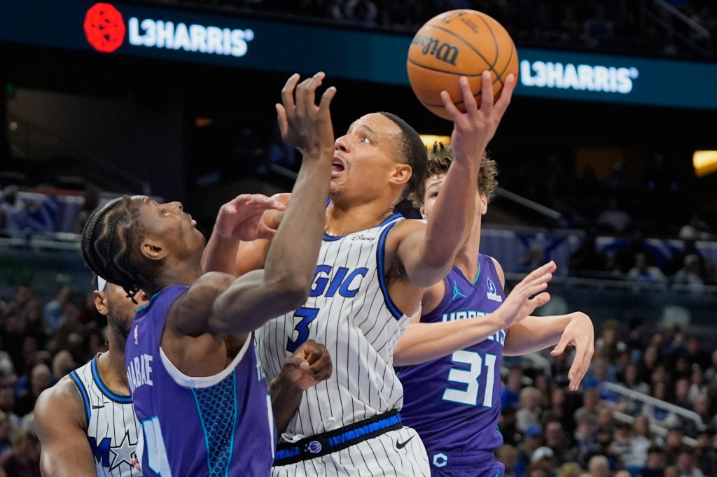 Orlando Magic fall to visiting Hornets