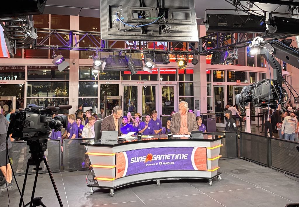 Phoenix Suns give students a lens into sports broadcasting
