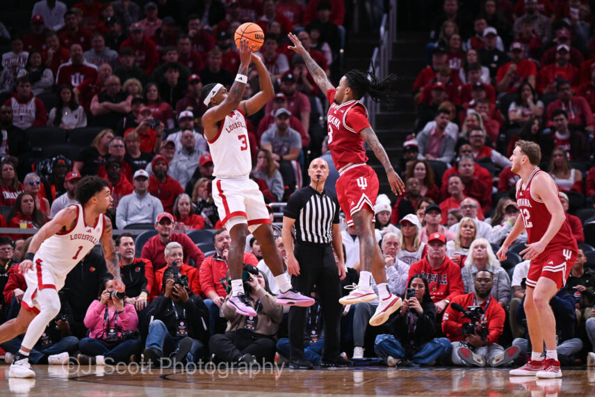 Photos of IU basketball's 87-78 loss to Louisville at Gainbridge Fieldhouse.