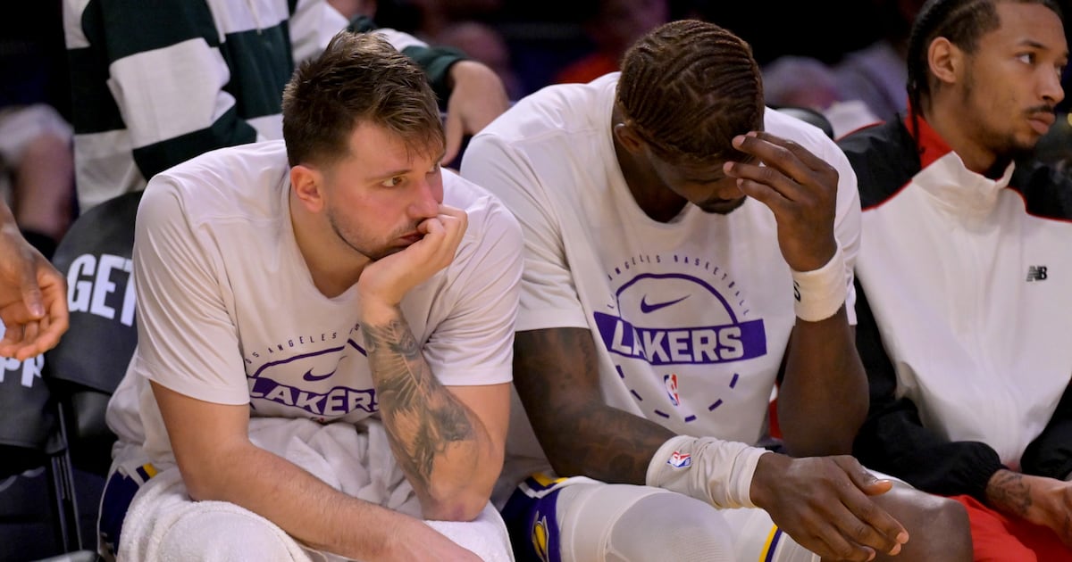 Slumping Los Angeles Lakers look for 'recalibration' after team meeting