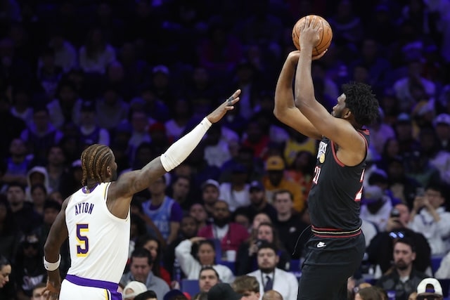 JJ Redick Praises Deandre Ayton's Defense Against 76ers