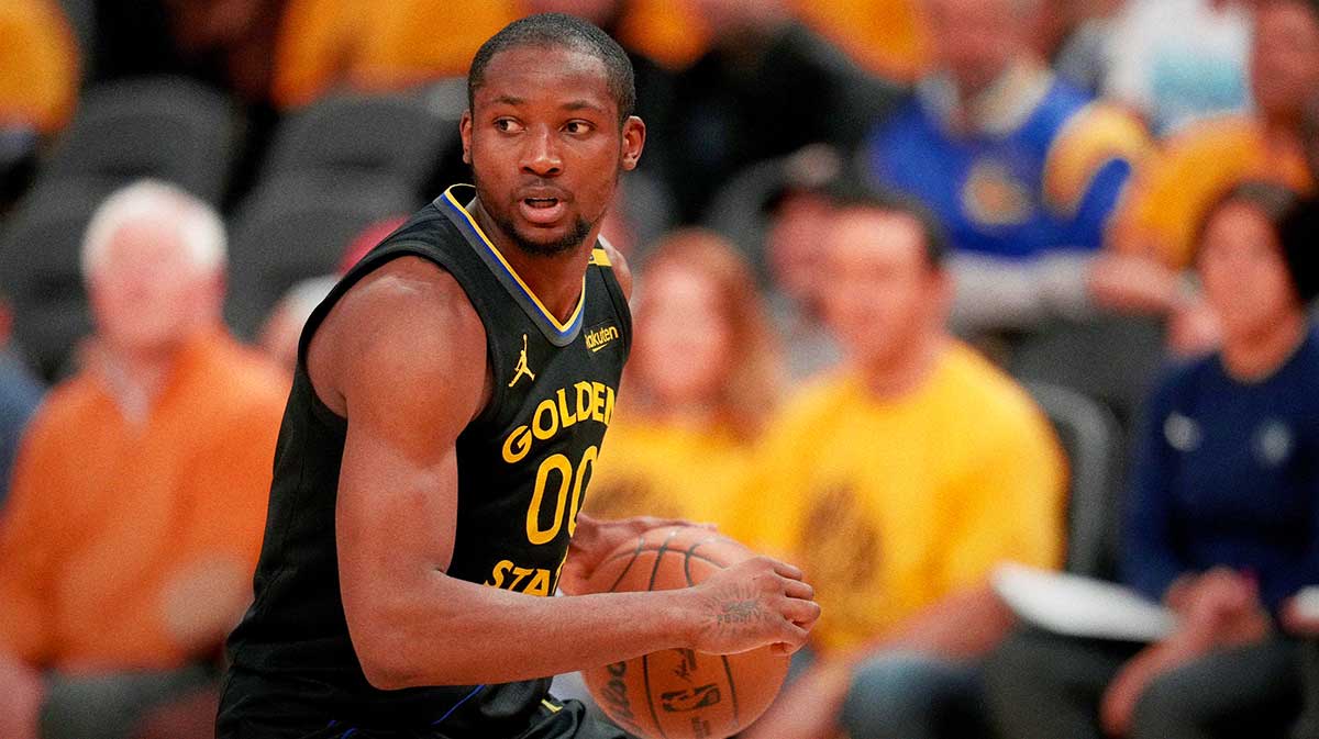 Golden State Warriors forward Jonathan Kuminga (00) holds onto the ball against the Minnesota Timberwolves in the fourth quarter during game four of the second round for the 2025 NBA Playoffs at Chase Center.