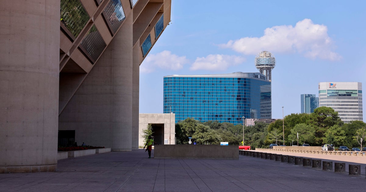 Prominent Dallas architects identify three sites for new Mavericks arena to save City Hall