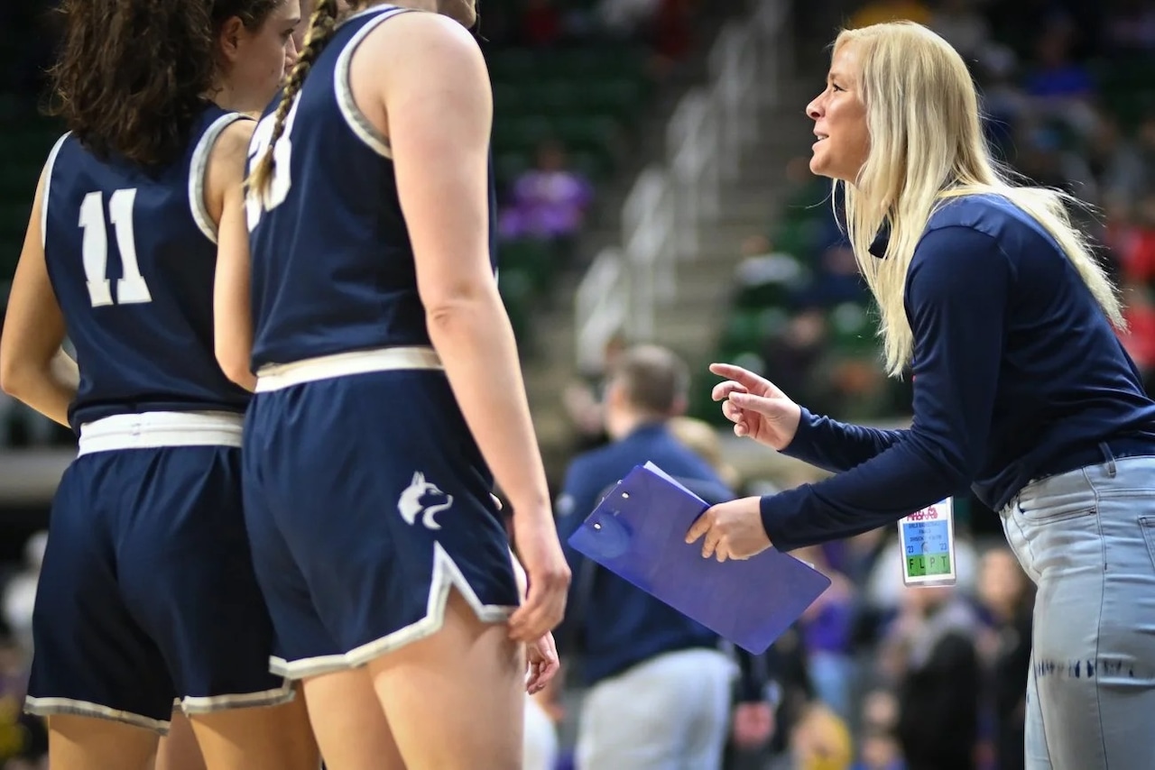 Ten new Saginaw-area coaches begin 2025-26 girls basketball season