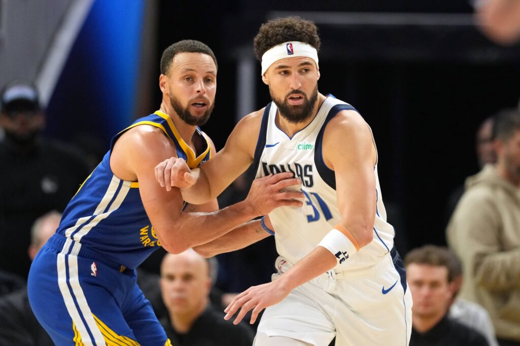 Insiders Close To Klay Thompson Think Stephen Curry Could Bring Him Back To Golden State