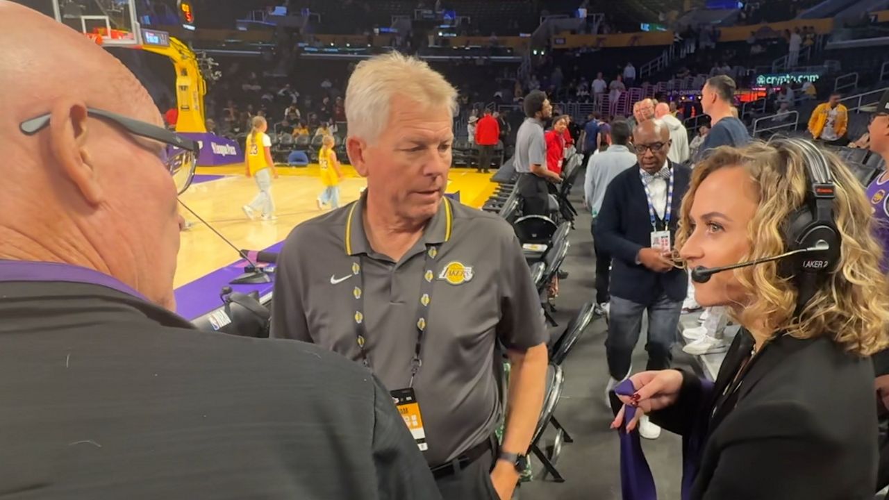 Lakers official timer celebrating 50 years this Christmas