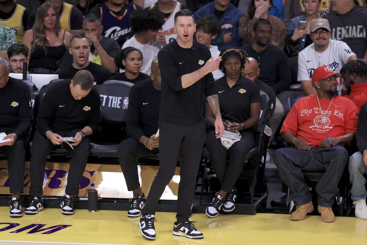 Lakers coach J.J. Redick blasts players for lack of effort vs. Suns