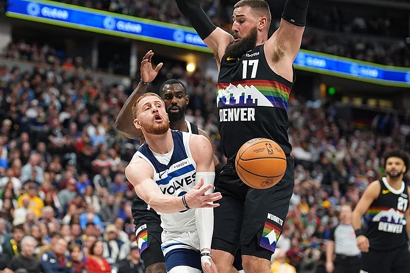 Nuggets vs Timberwolves NBA Basketball-Donte Divincenzo