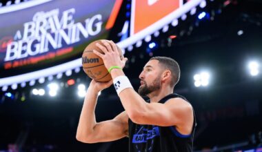 Klay Thompson is regaining his offensive rhythm when the Mavericks need it most