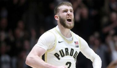 Baylor Bears guard Jana van Gytenbeek (4) controls the ball against the Duke Blue Devils during the first half.