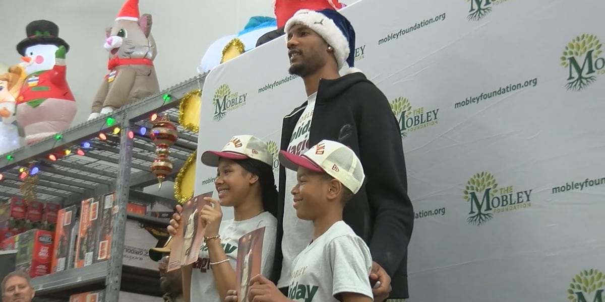 Cavs’ Evan Mobley brings joy to foster kids with 2nd annual ‘Mobley Holiday Magic’
