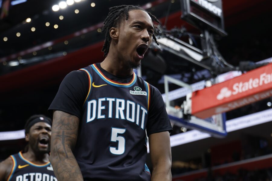 Central Notes: Holland, Sasser, Cavs, Bulls, Thompson