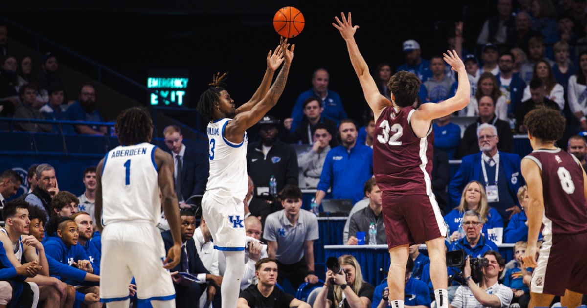 kam-williams-joins-elite-kentucky-club-with-8-three-pointers-vs-bellarmine