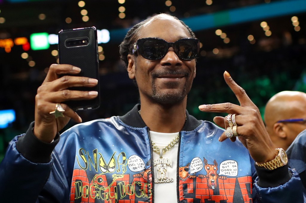 Snoop Dogg to Make NBA Analyst Debut During Warriors-Clippers Game