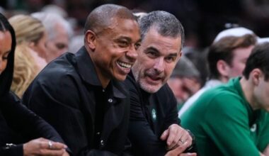 Celtics welcome Isaiah Thomas back to TD Garden, this time as a guest