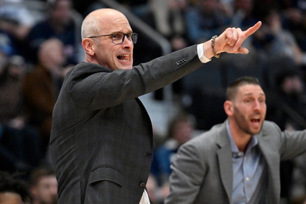 Dan Hurley's UConn men have the ability to demoralize, but it's a work in progress