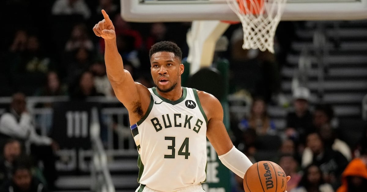 Milwaukee Bucks’ Giannis Antetokounmpo expected to return vs. Chicago Bulls