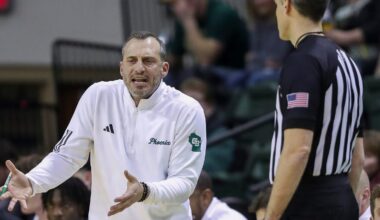 Doug Gottlieb throws chair after Green Bay blows game