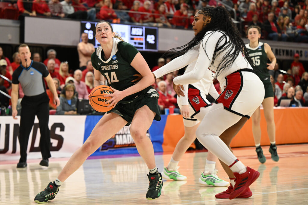 Michigan State Spartans forward Grace VanSlooten