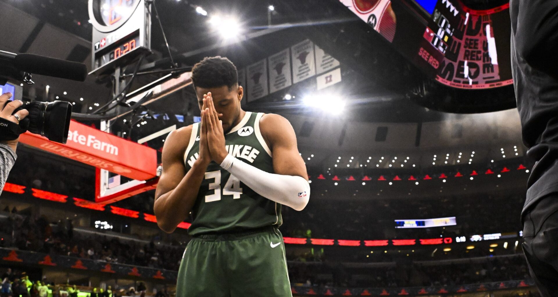 With Chicago Fully In The Giannis Sweepstakes, Here's Their Pitch To Milwaukee