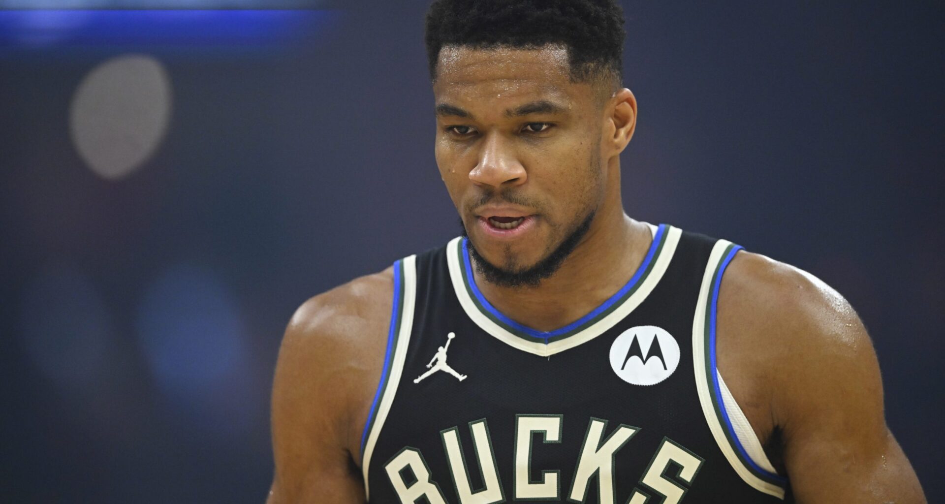 Bucks Must Go All In for Giannis or Bite the Bullet and Trade Him – The Lead