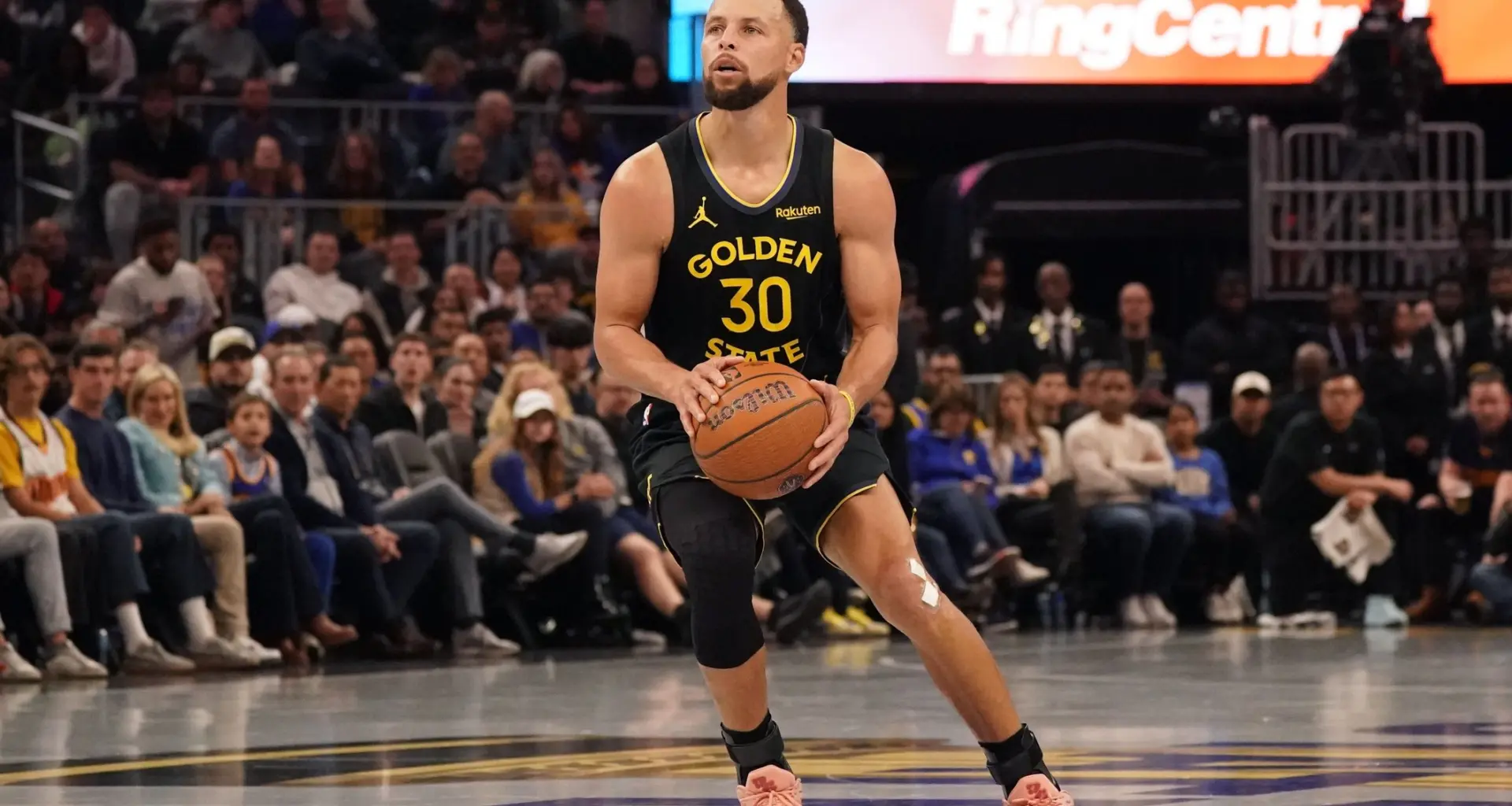 Dallas Mavericks at Golden State Warriors Predictions, Picks, Odds, and Line Movement for Christmas Day