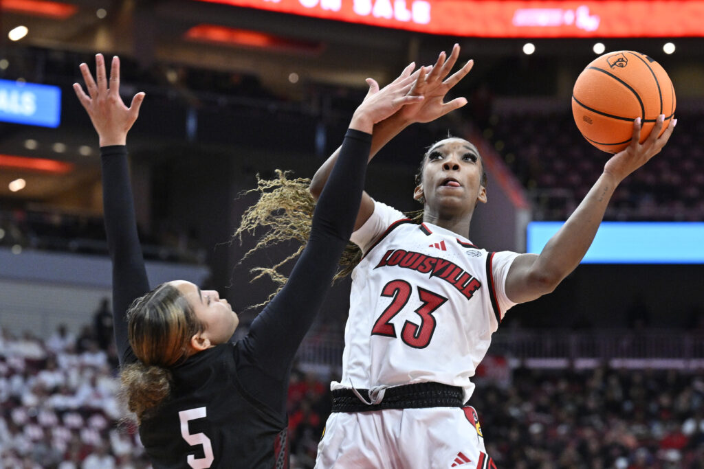 Louisville Cardinals guard Skylar Jones