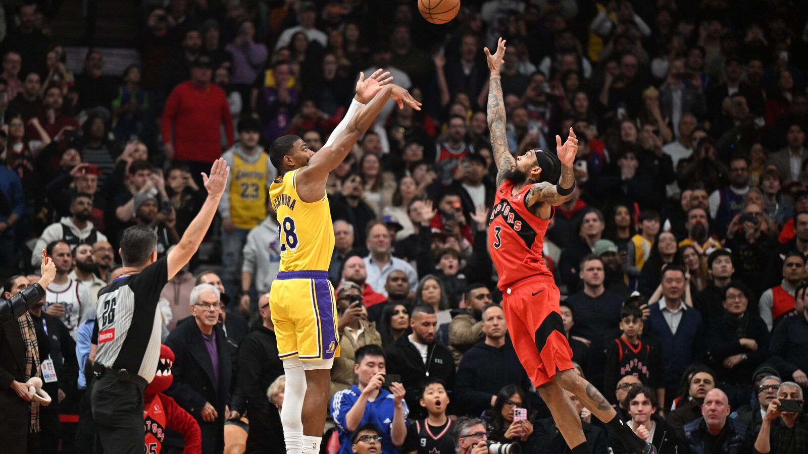'Winning is More Important Than Points' – Los Angeles Lakers Star Applauds LeBron James for Taking Huge Sacrifice Vs. Toronto Raptors