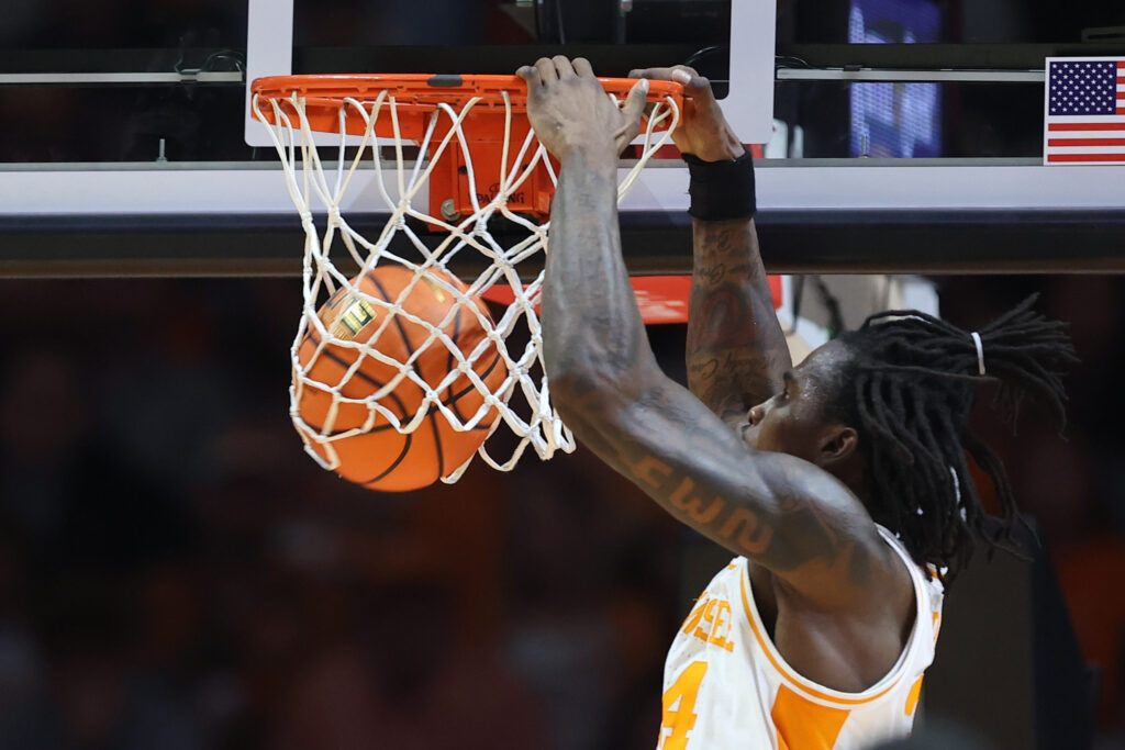 Tennessee Volunteers center Felix Okpara