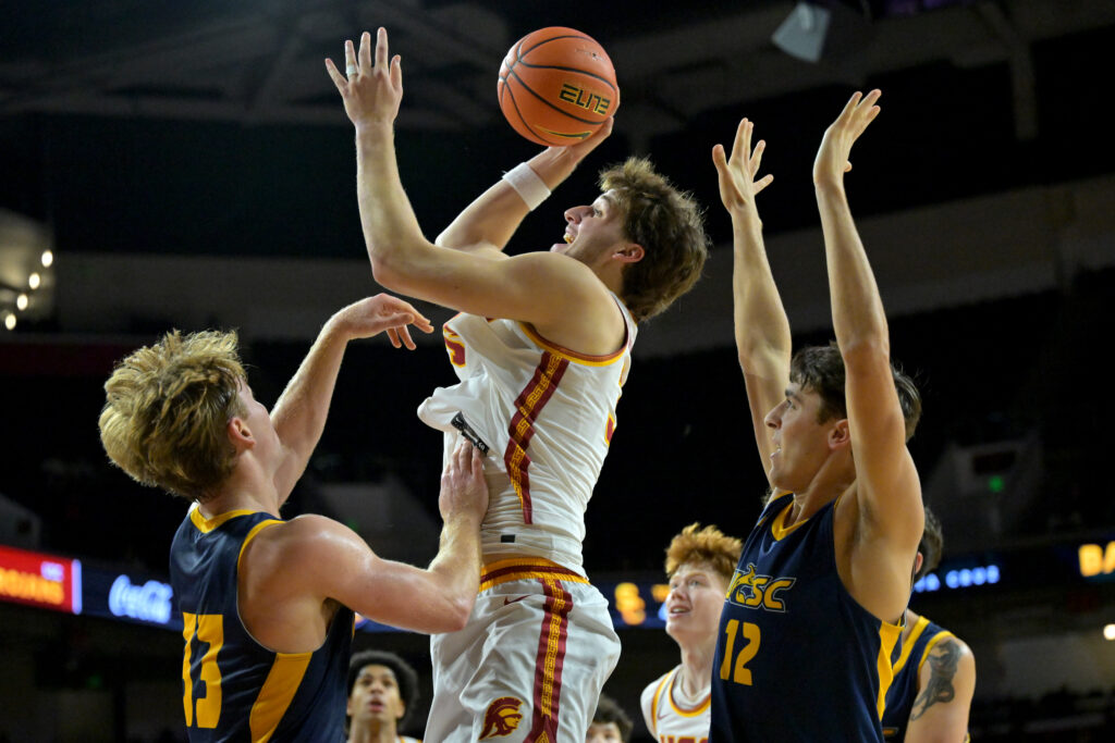 USC Trojans forward Jaden Brownell