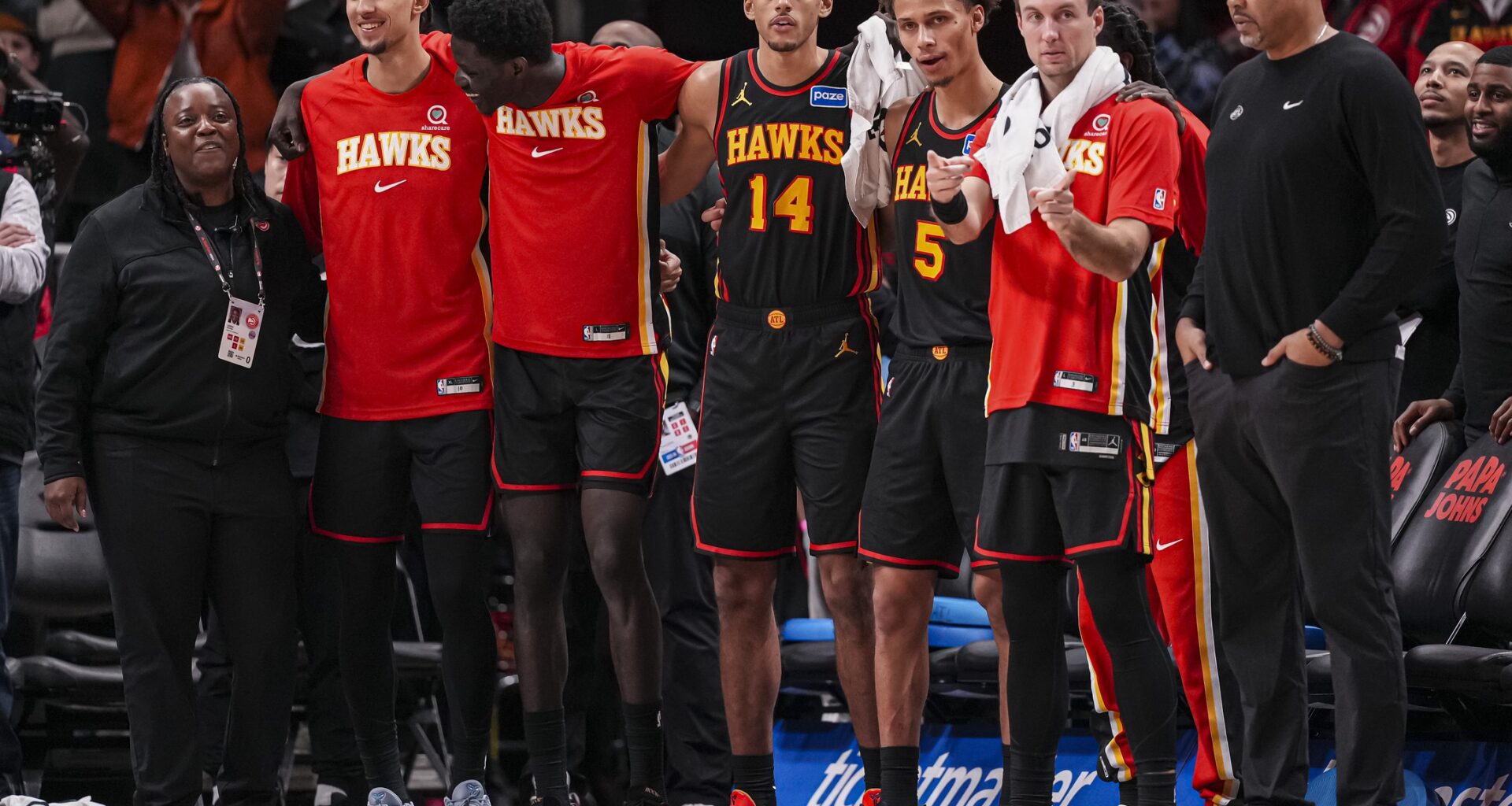 Hawks Give Young Center Best Christmas Gift Days Before Holiday