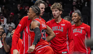 Bulls Feast on Hawks in a Thrilling Sunday Matinee, 152 - 150