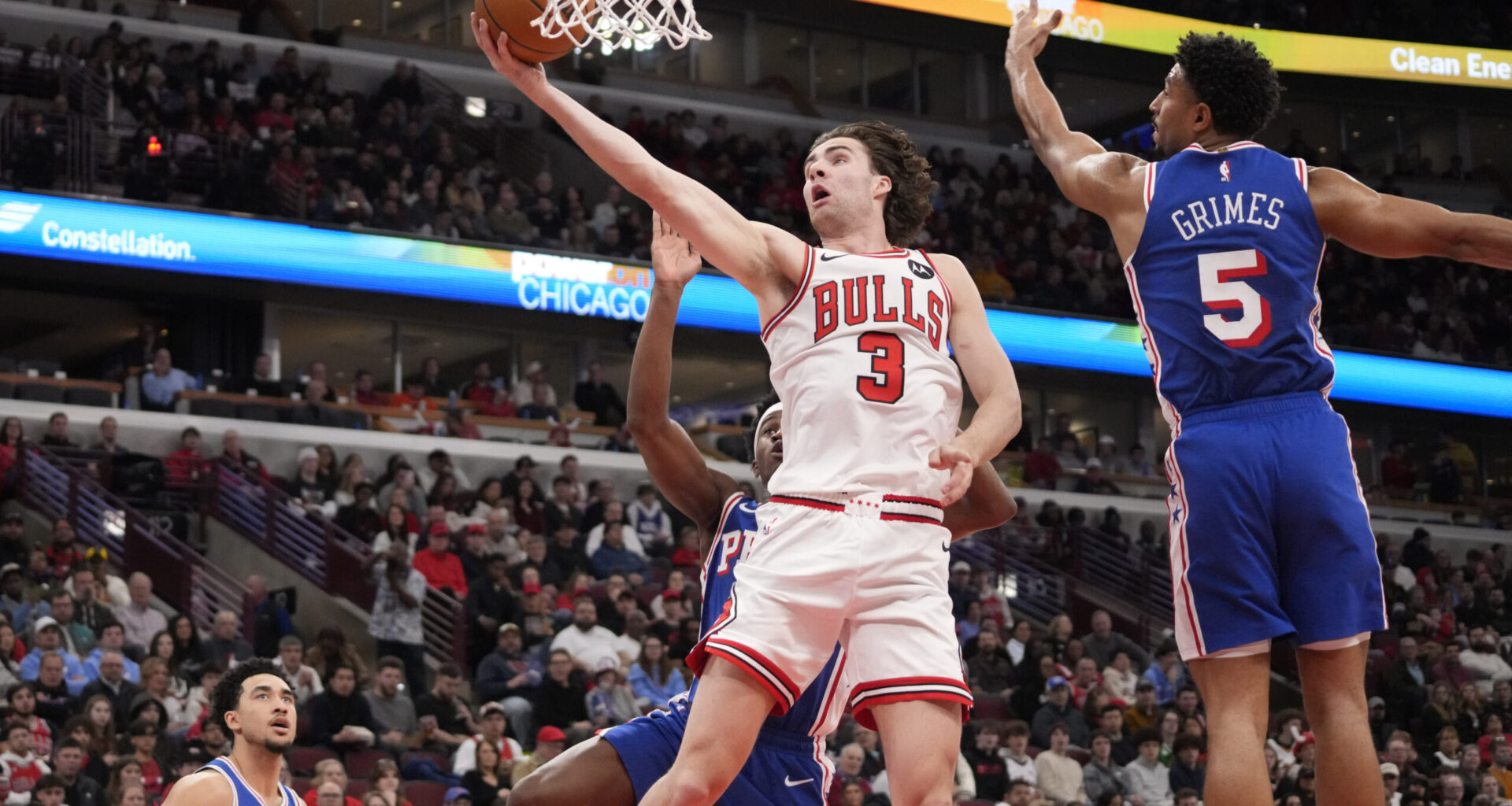 Bulls Extend Win Streak With Win Over 76ers, 109 - 102