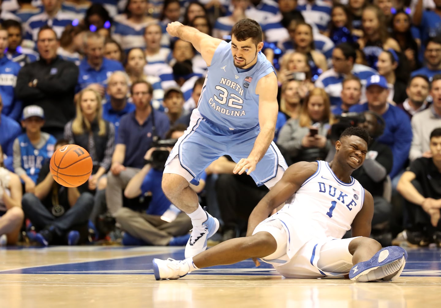 Luke Maye (32) walked on to the North Carolina basketball team and played a central role in the Tar Heels' 2017 national championship. He also enjoyed beating up on Zion Williamson (1) and Duke.
