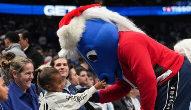 How to watch Mavericks-Warriors Christmas Day game: TV/streaming info and more