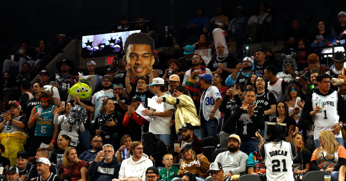 San Antonio Spurs fly members of supporters group to NBA Cup final