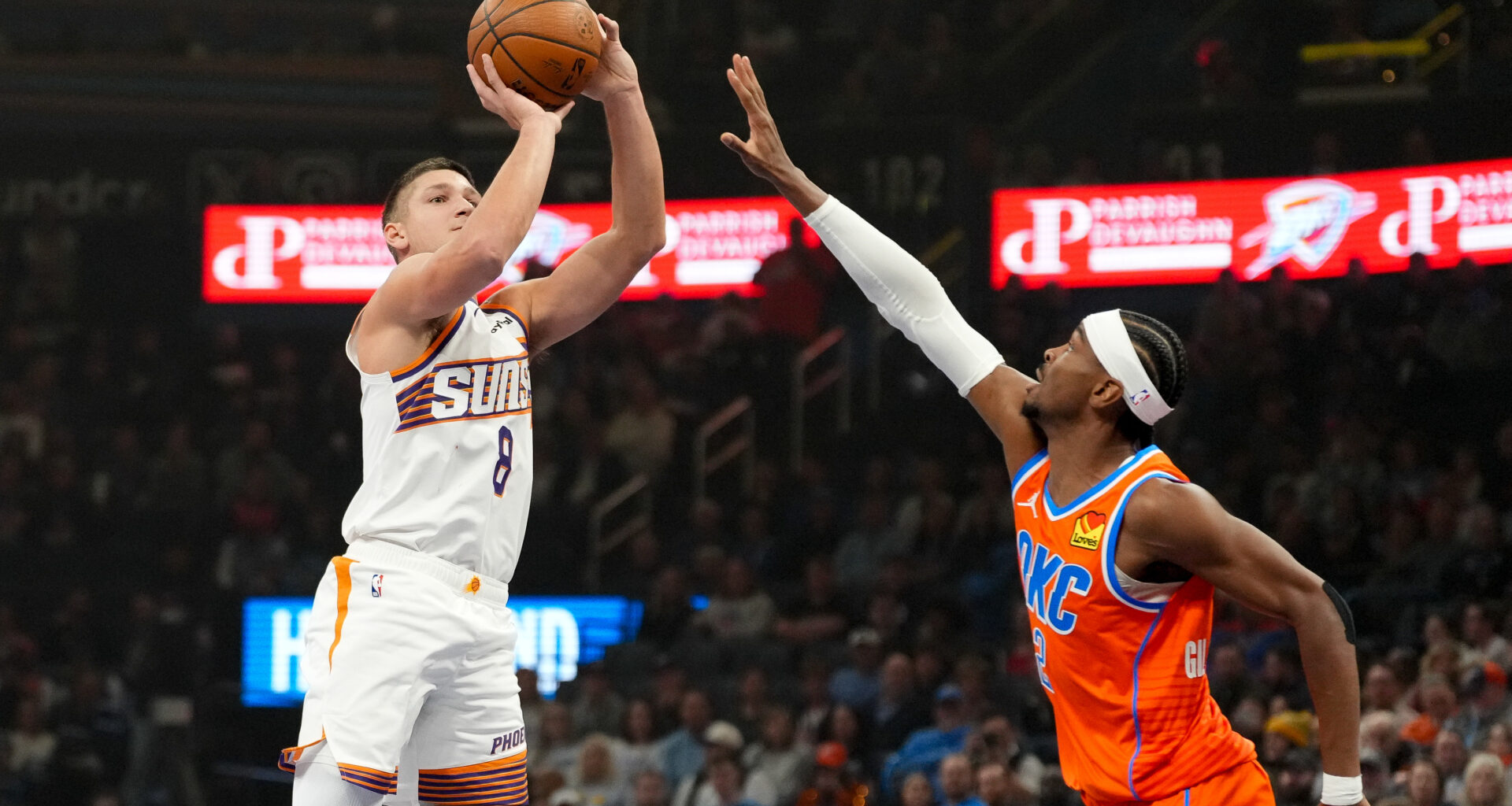 Gilgeous-Alexander scores 28 as Thunder tie NBA record for best start with 138-89 blowout of Suns