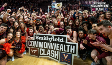 Nike Swoosh Logo White