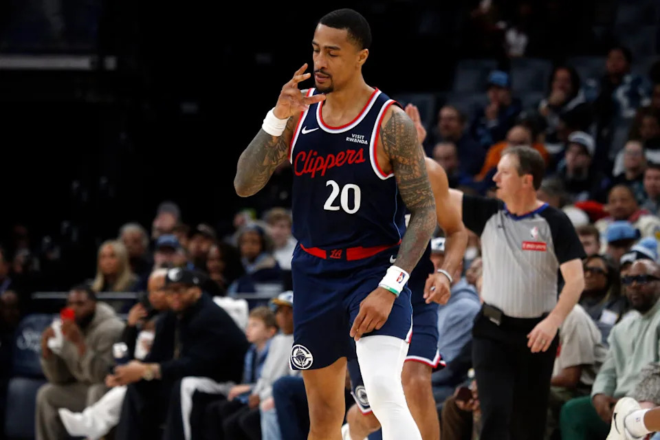 Los Angeles Clippers forward John Collins (20)Petre Thomas-Imagn Images