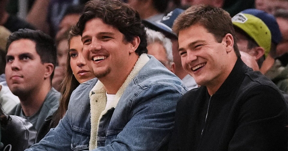 Mike Vrabel reacts to video of Will Campbell shirtless, chugging drink at Celtics game