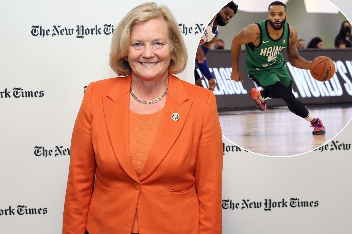 Check Out This Photo of Chellie Pingree With the Maine Celtics