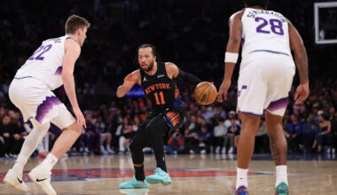 Knicks score 23 unanswered first-quarter points in 146-112 rout of Jazz