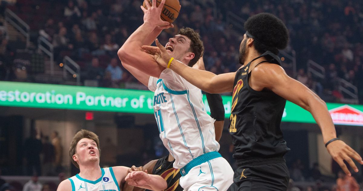 Knueppel scores 29 points, Miller has 25 in Hornets' 119-111 OT win over Cavaliers :: WRAL.com