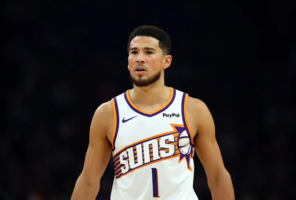 Phoenix Suns guard Devin Booker (1)© Mark J&period; Rebilas-Imagn Images