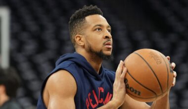 CJ McCollum warming up